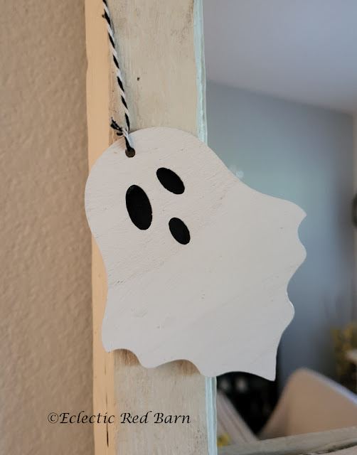 Ghost garland. Share NOW. #ghosts, #Halloween, #garland, #dollartree, #craft